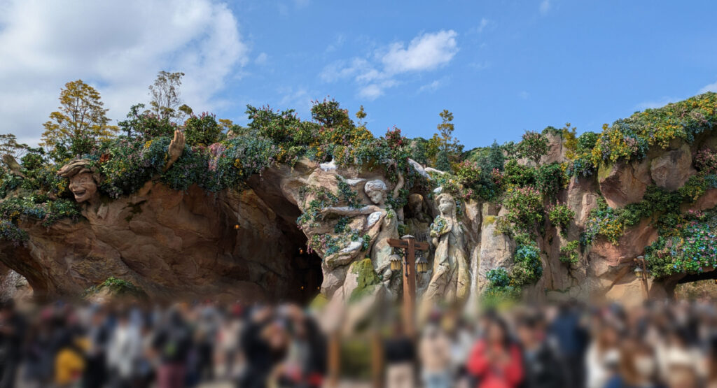 ファンタジースプリングスエリアの入り口の様子