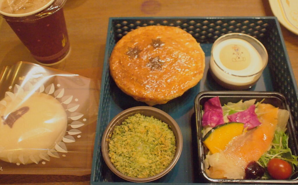 アレンデール・ロイヤルバンケットの食事（アレンデールロイヤルセット）