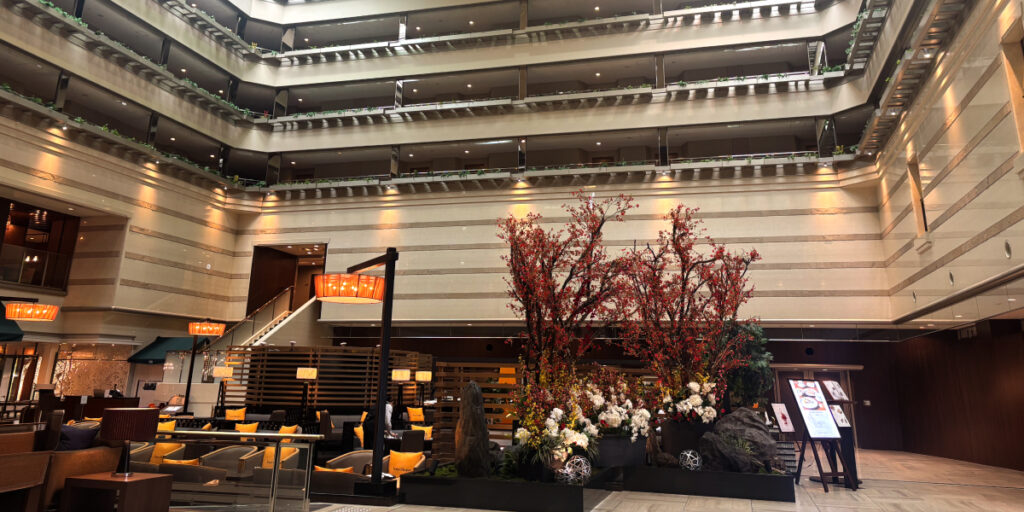 京都ブライトンホテルのロビー